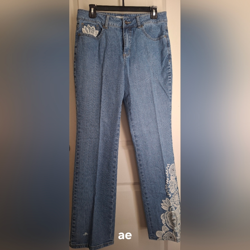 Coldwater Creek Straight Classic Blue Women's Jeans Sz 10 Embroidered FloralBoho